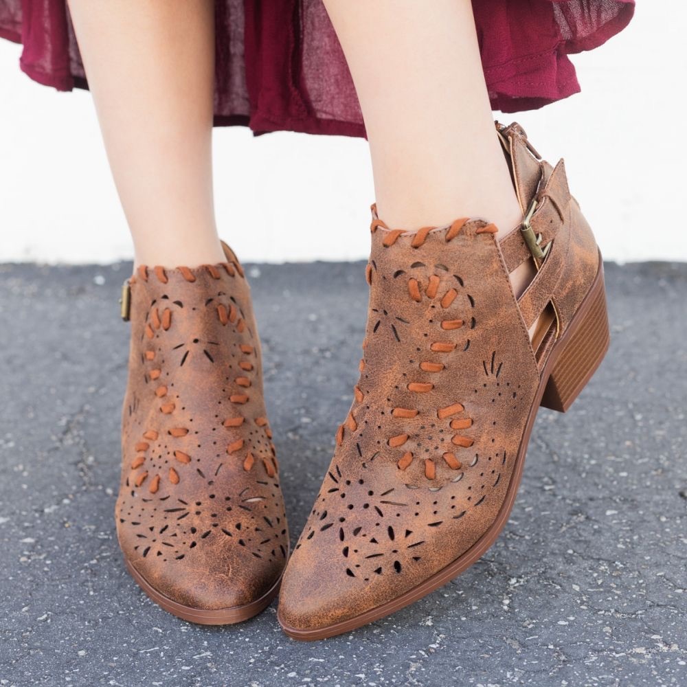 🆕LAST Savannah Western Ankle Booties - Picture 3 of 5
